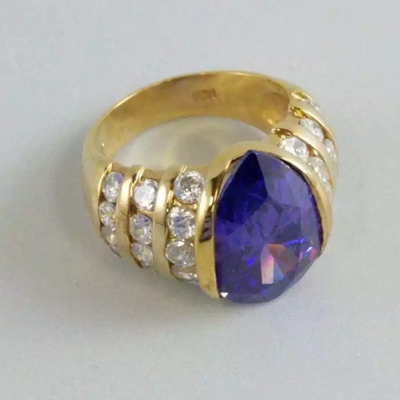 Jewelry - 💚🛑💕💕💚💚💕💚Vintage EUC  Sterling 925 4.5 Topaz Purple Ring